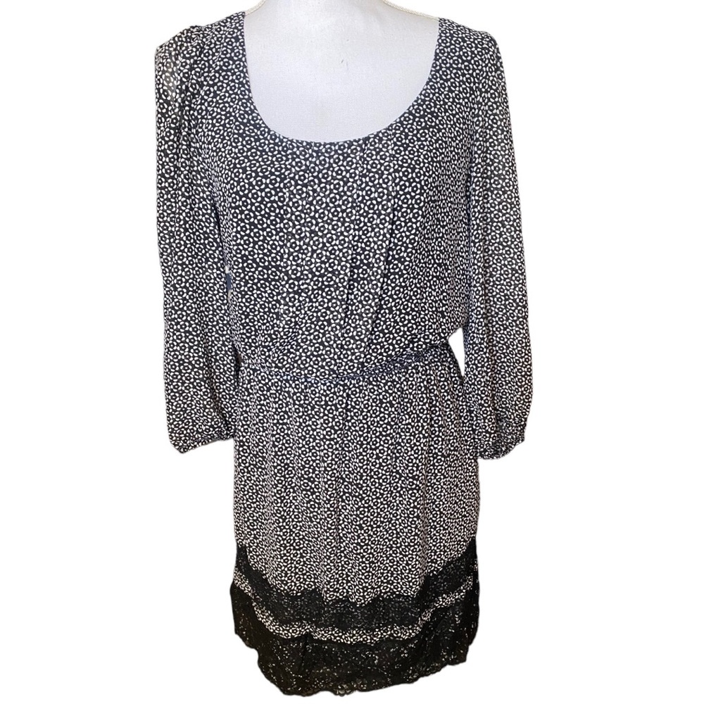 Studio M | Womens black and white black lace trim floral print dress Size Small